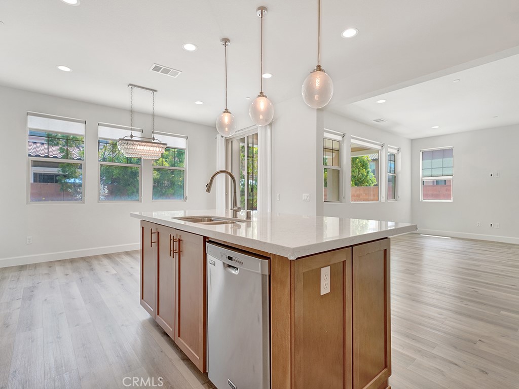 10382 Elizabeth Lane