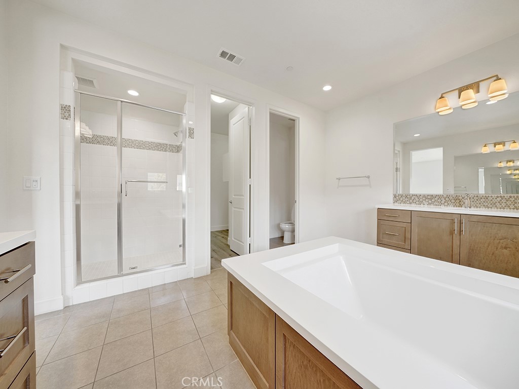 10382 Elizabeth Lane