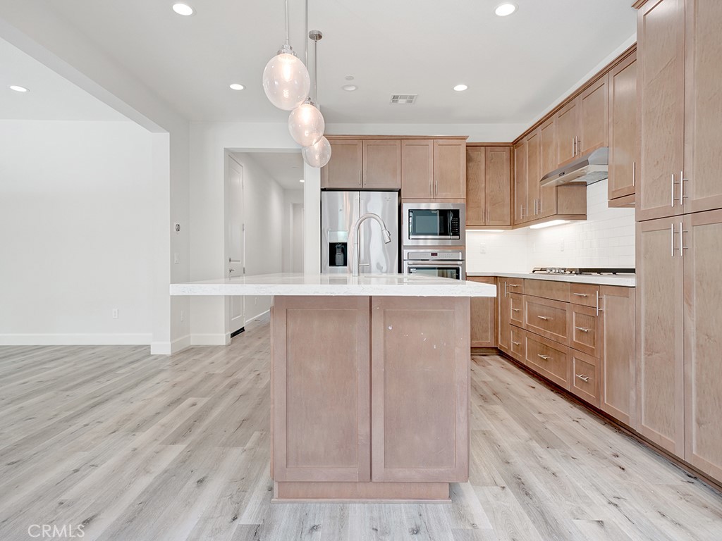 10382 Elizabeth Lane