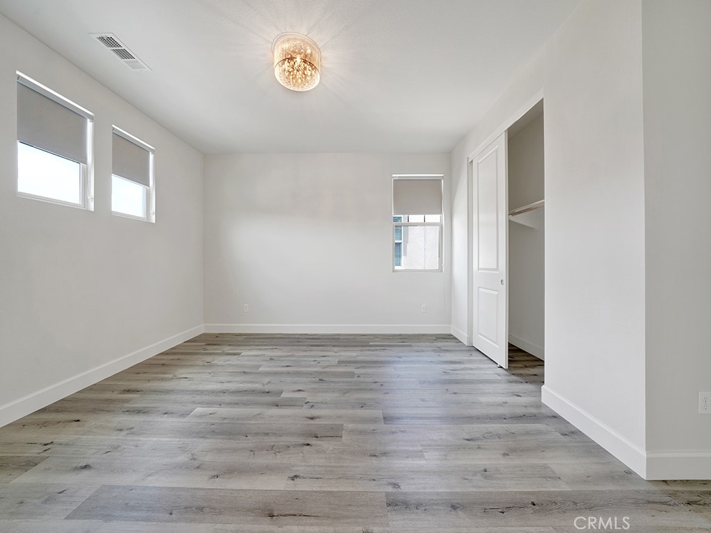 10382 Elizabeth Lane
