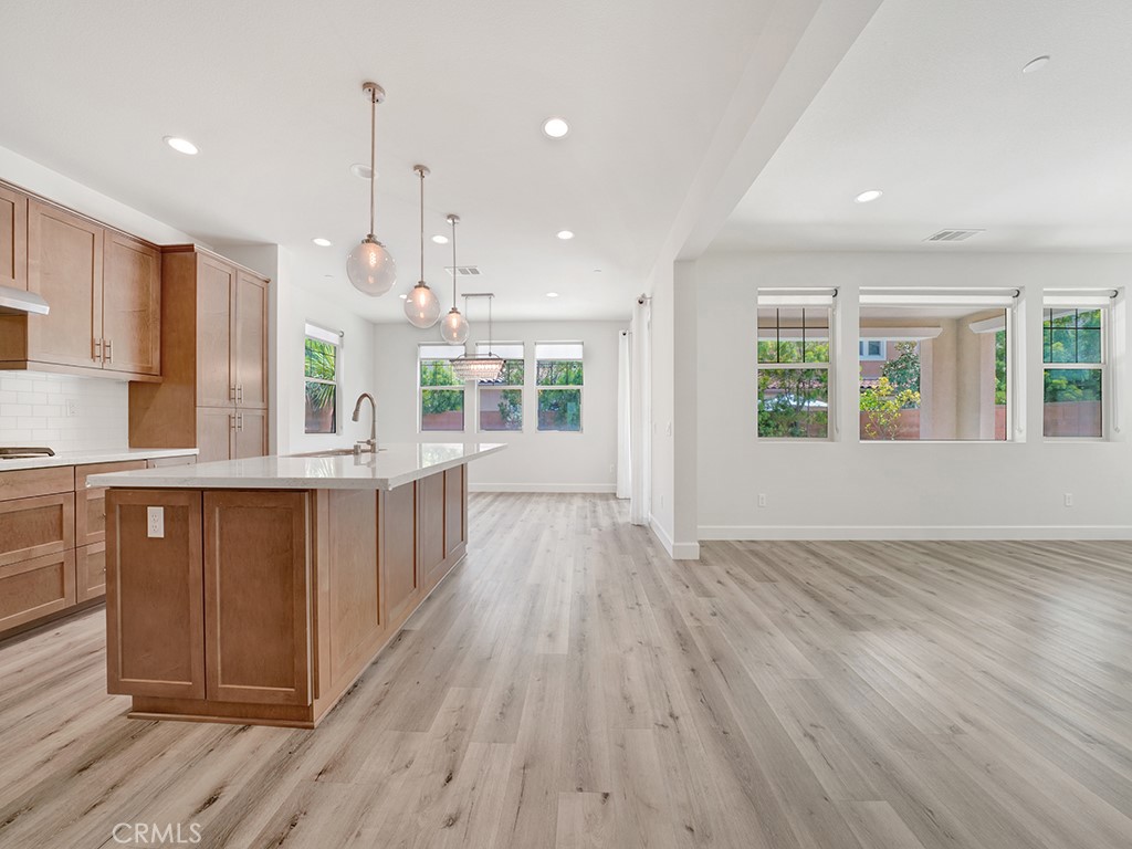 10382 Elizabeth Lane