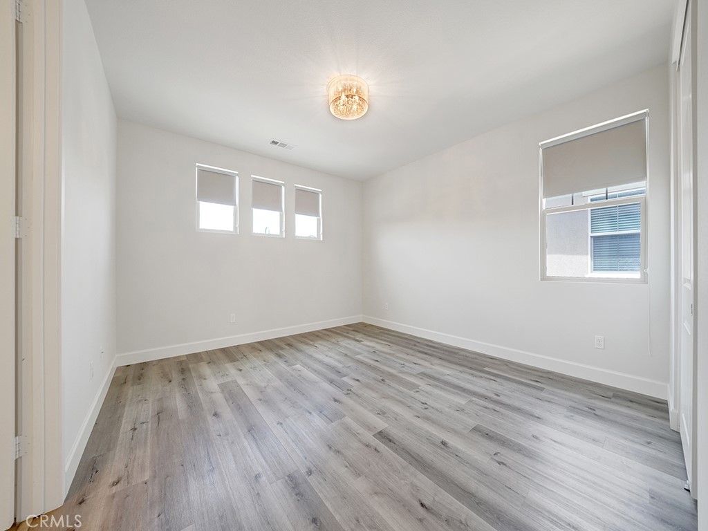 10382 Elizabeth Lane