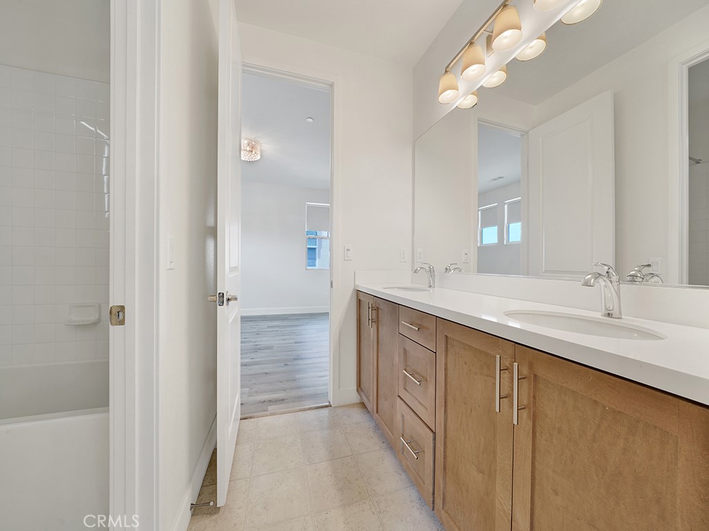 10382 Elizabeth Lane