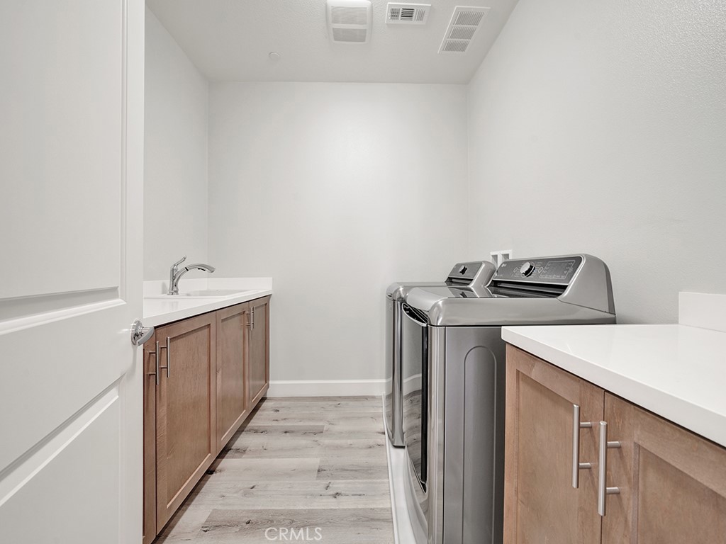 10382 Elizabeth Lane