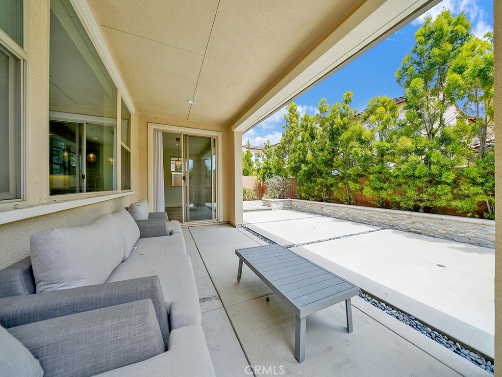 10382 Elizabeth Lane