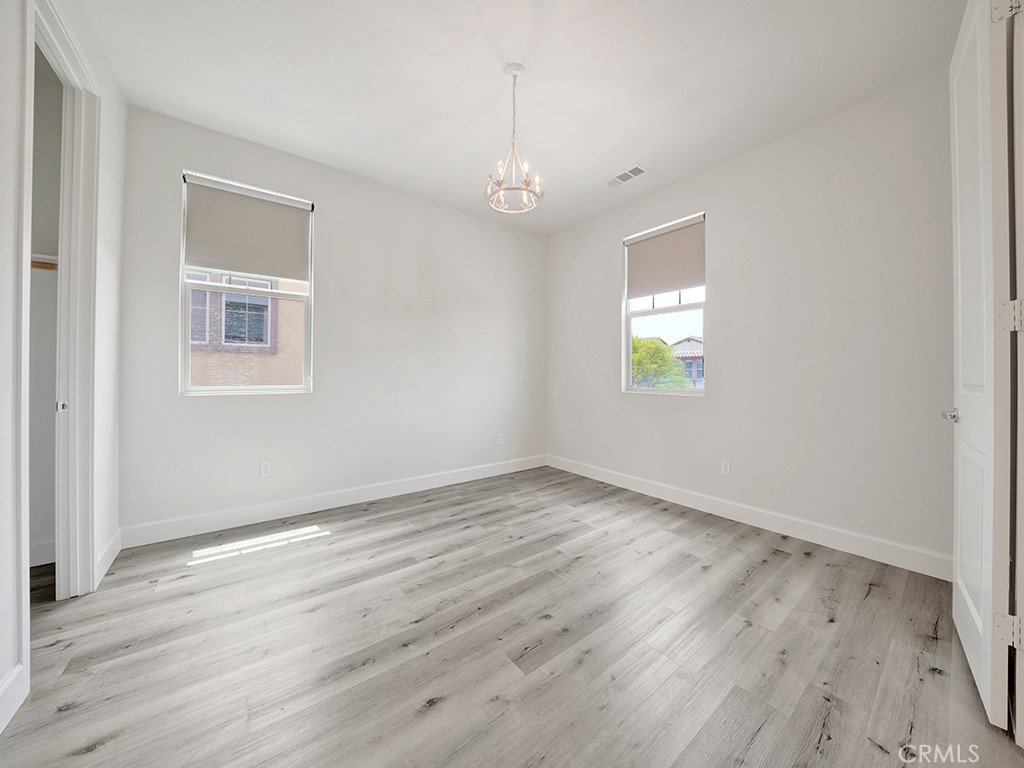 10382 Elizabeth Lane