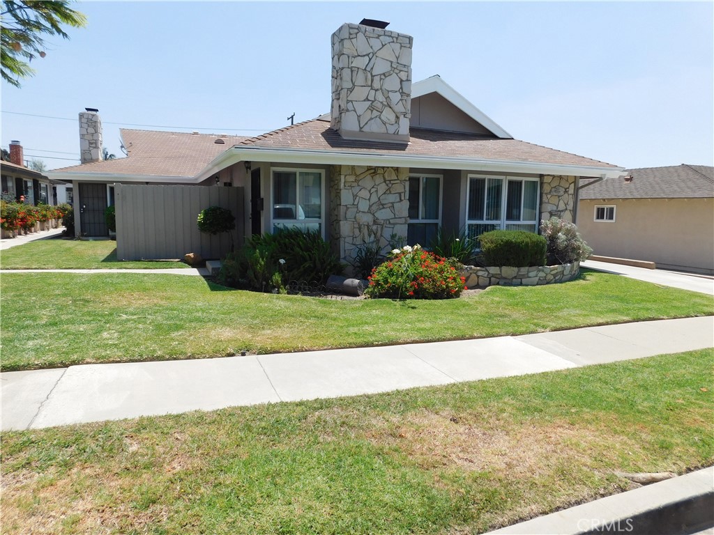 700 Ridgeway Green