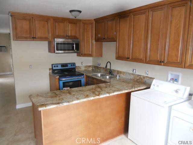 700 Ridgeway Green
