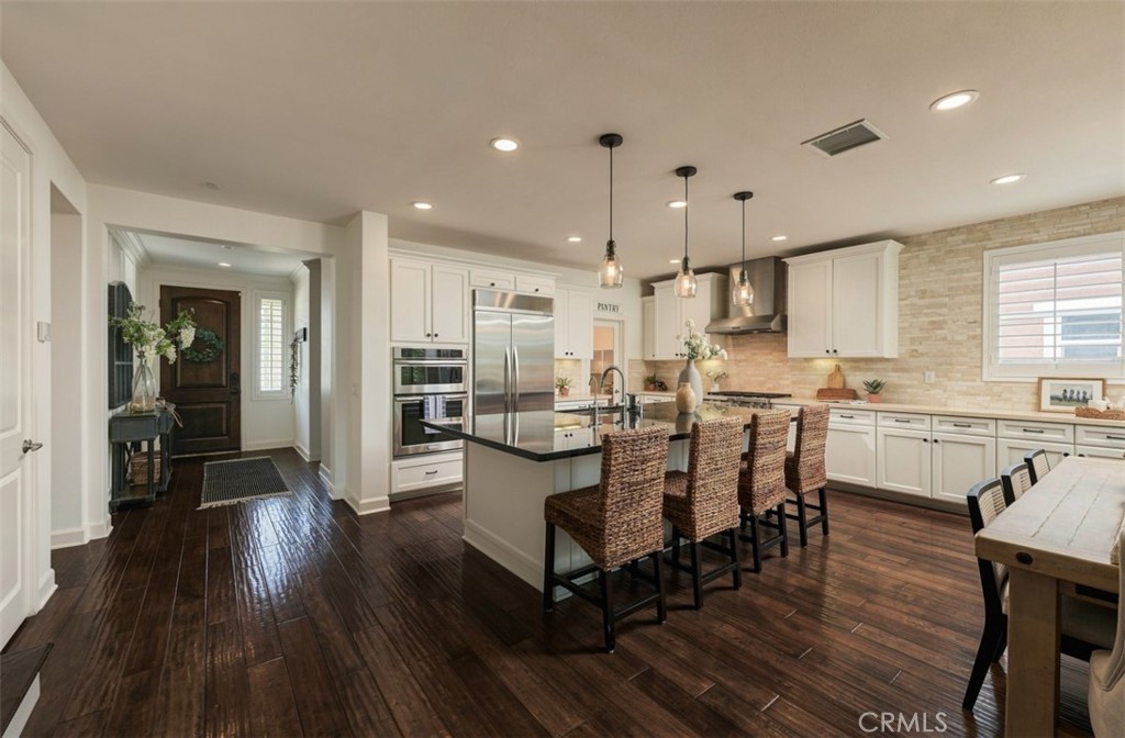 2709 Alamitos Road