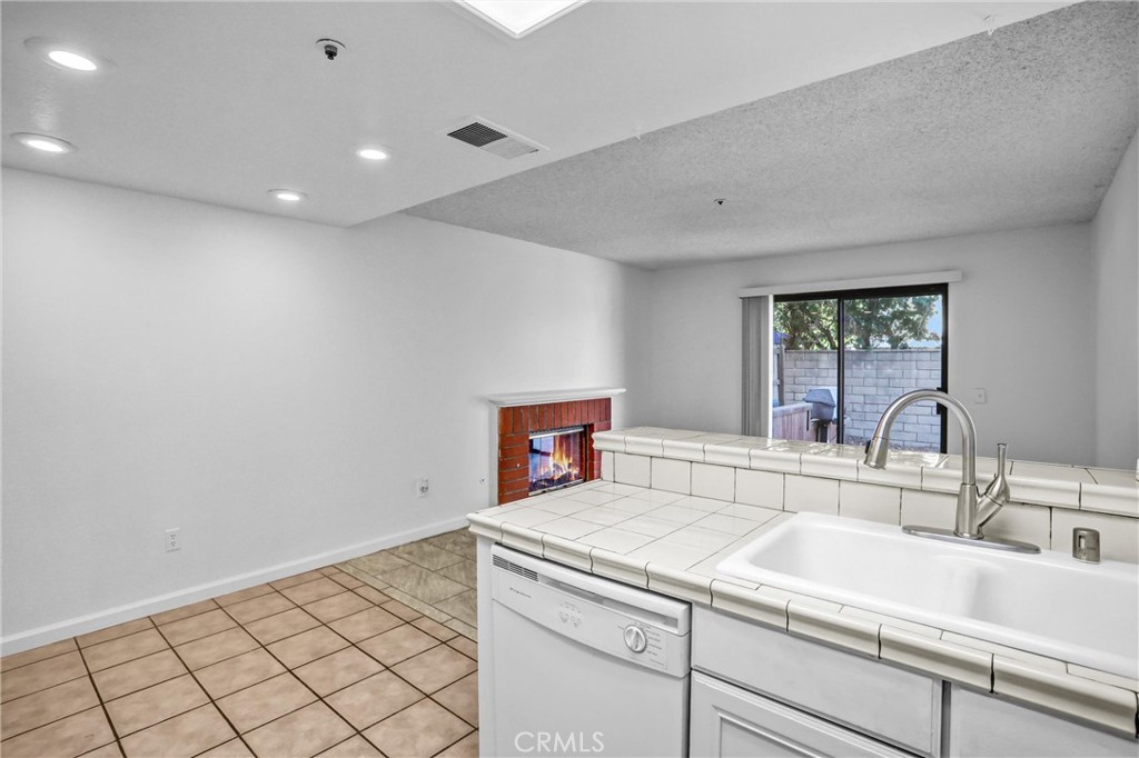 6565 Sonoma