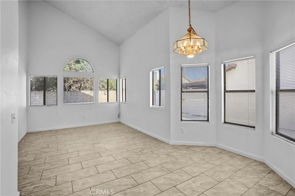 6565 Sonoma