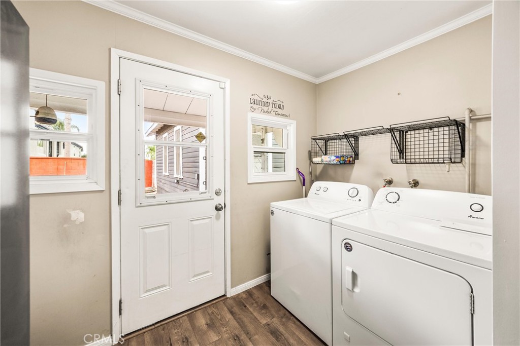 293 S Poplar