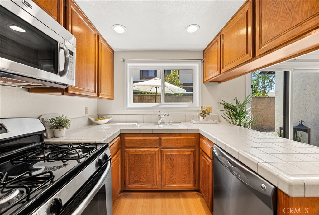 2650 W Meadowview Lane