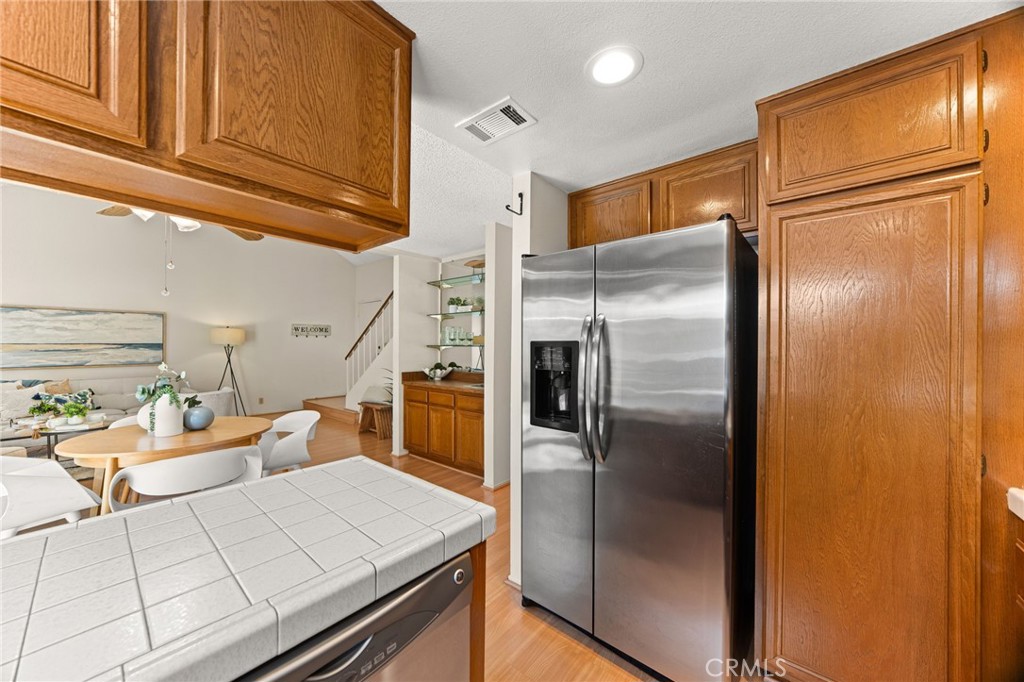 2650 W Meadowview Lane