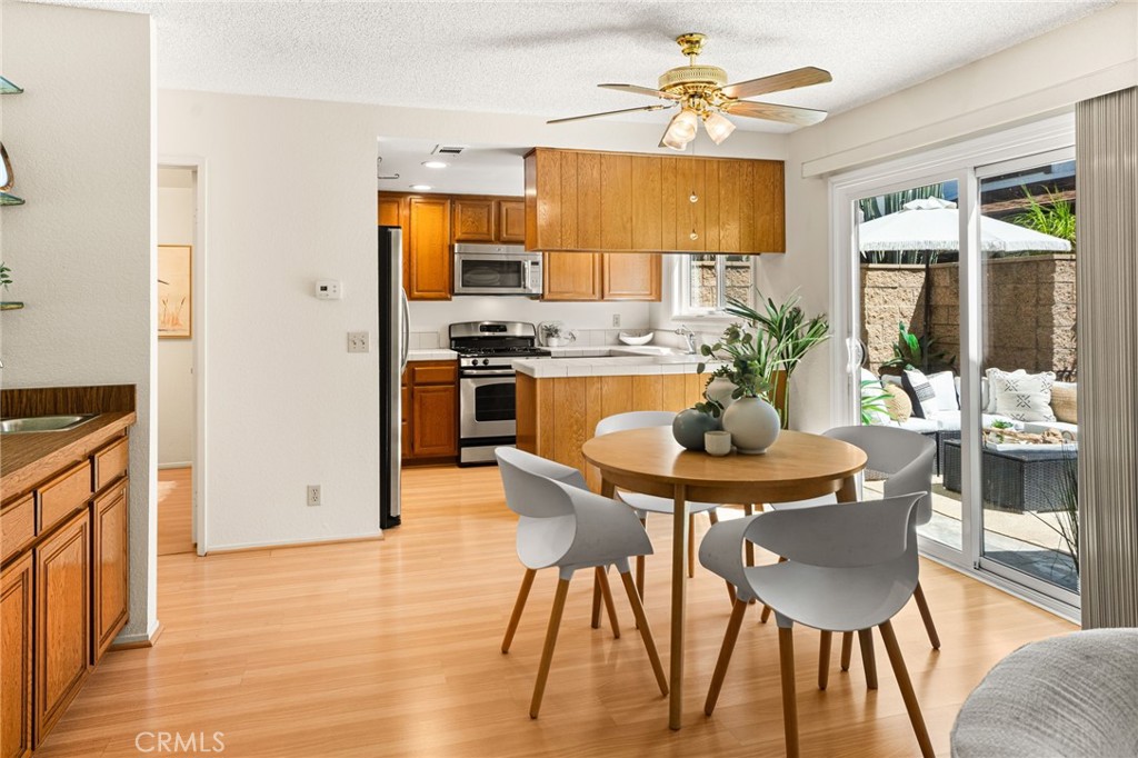 2650 W Meadowview Lane