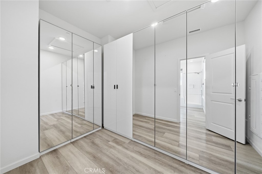 2605 E Tatum