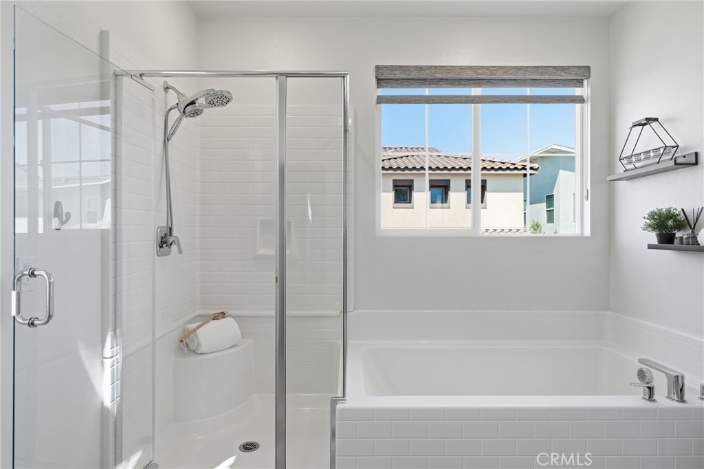 2605 E Tatum
