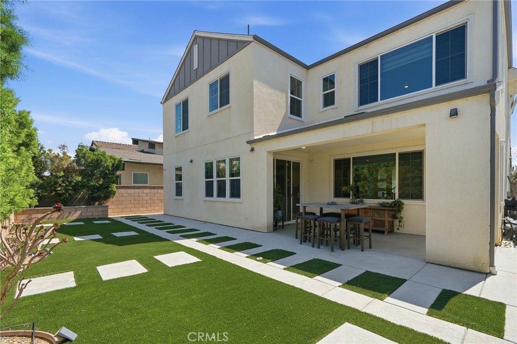 2605 E Tatum