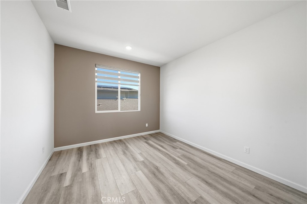 2605 E Tatum