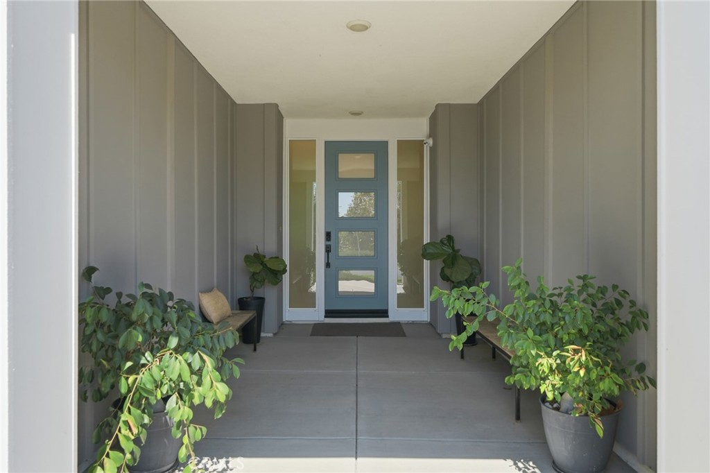 2605 E Tatum