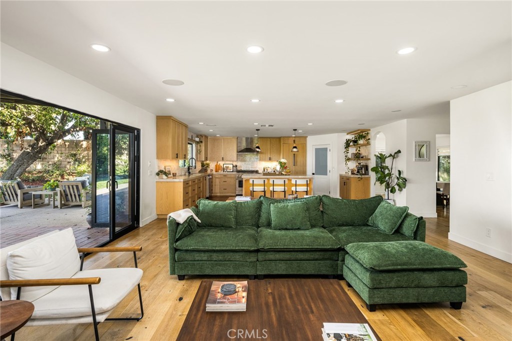 14521 Eadbrook