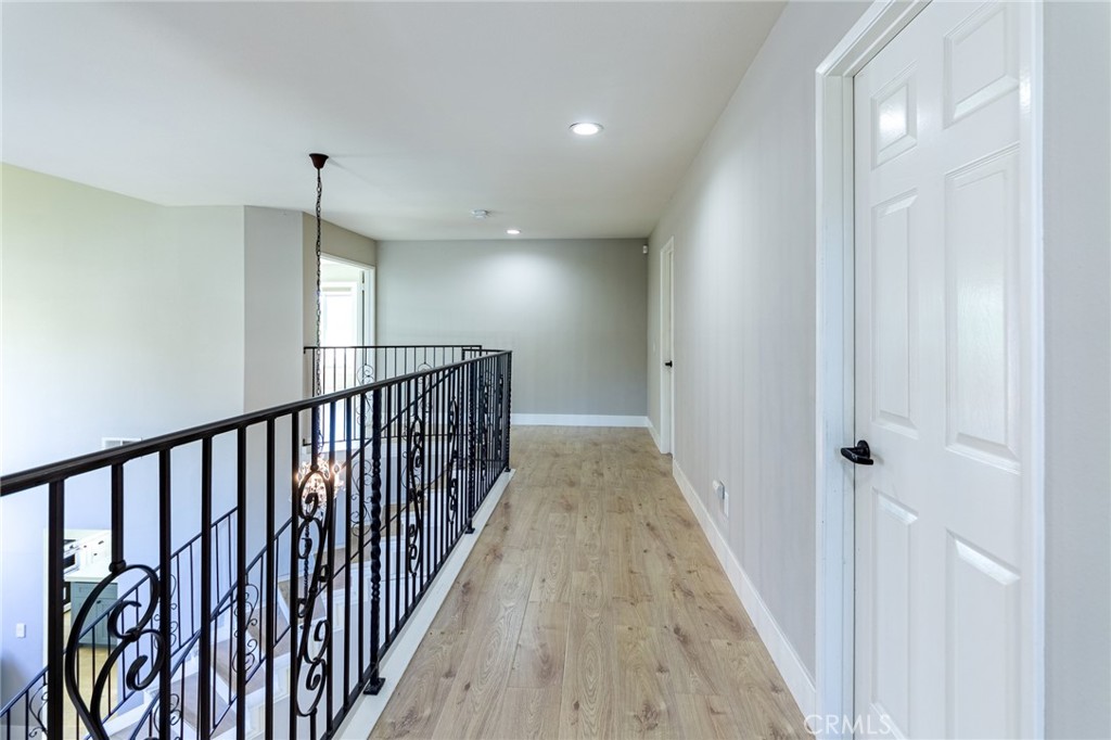 2106 Greenwood Court