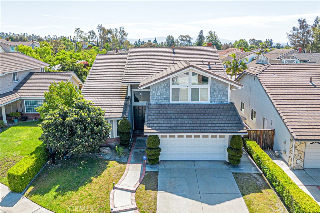 2106 Greenwood Court