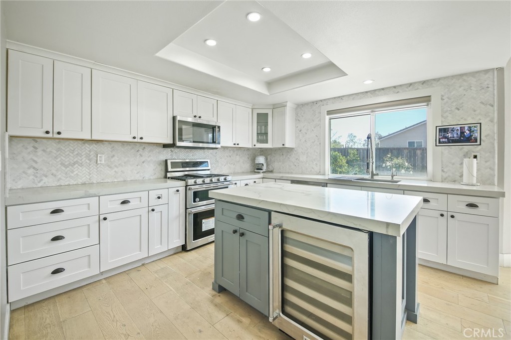 2106 Greenwood Court