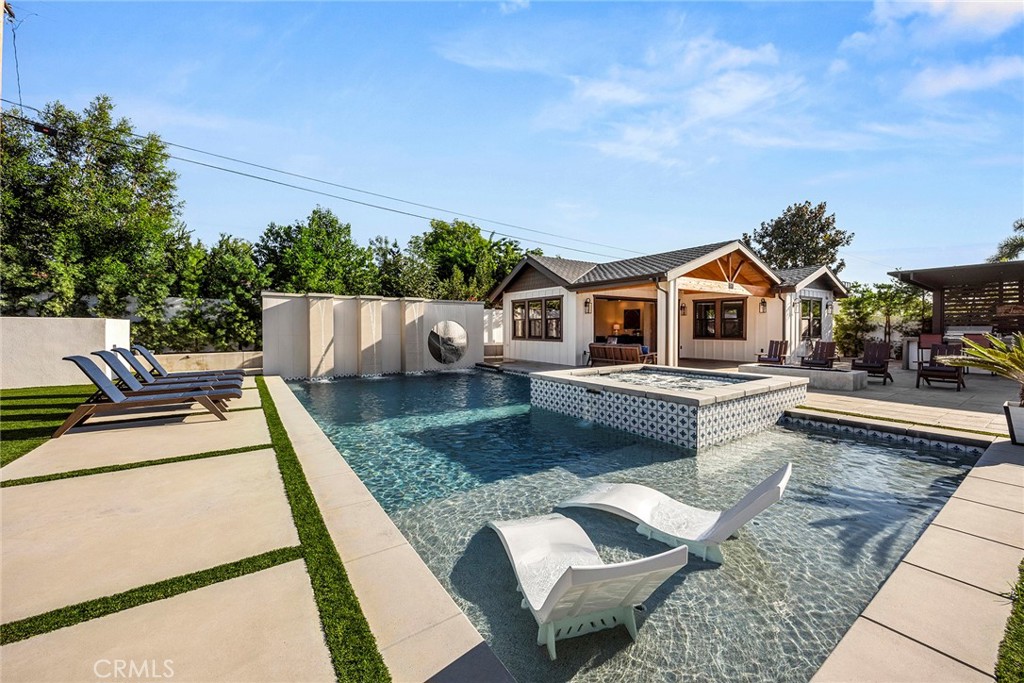 136 Miramonte Drive