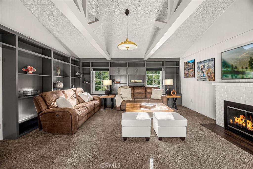 136 Miramonte Drive