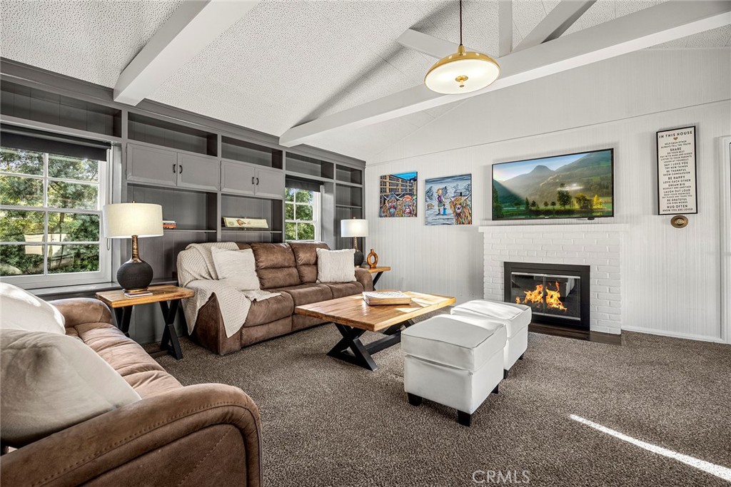 136 Miramonte Drive
