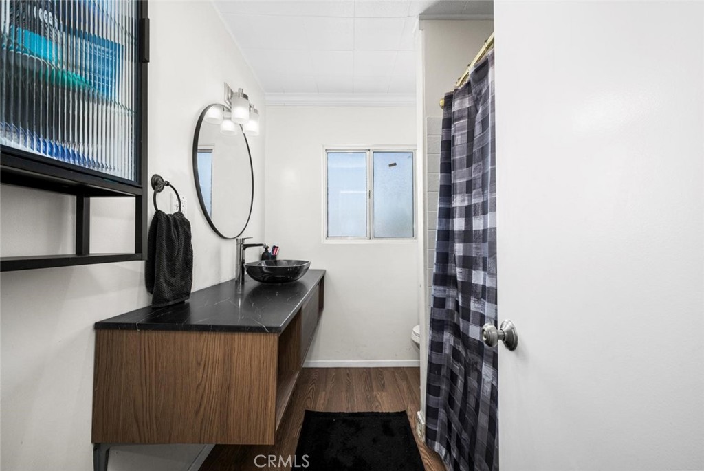 438 Cedar 7