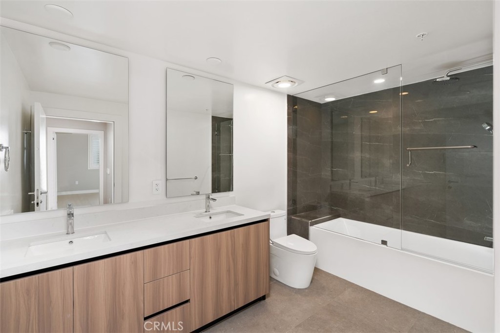 39 S Los Robles Avenue 6017