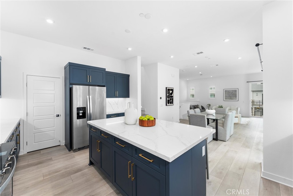 1323 W Cara Drive