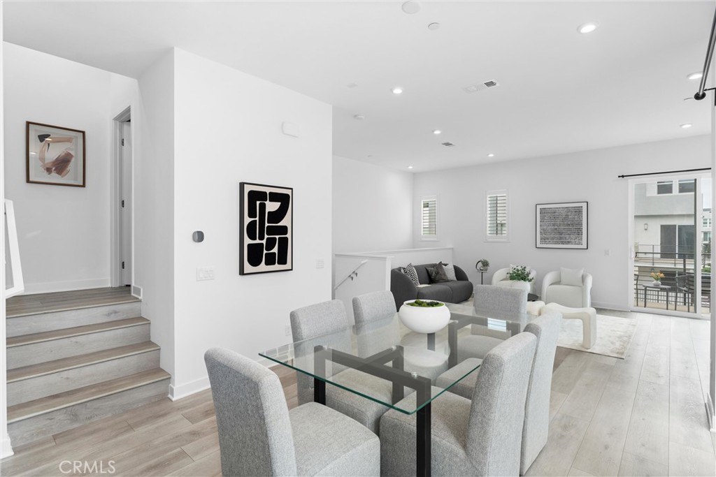 1323 W Cara Drive