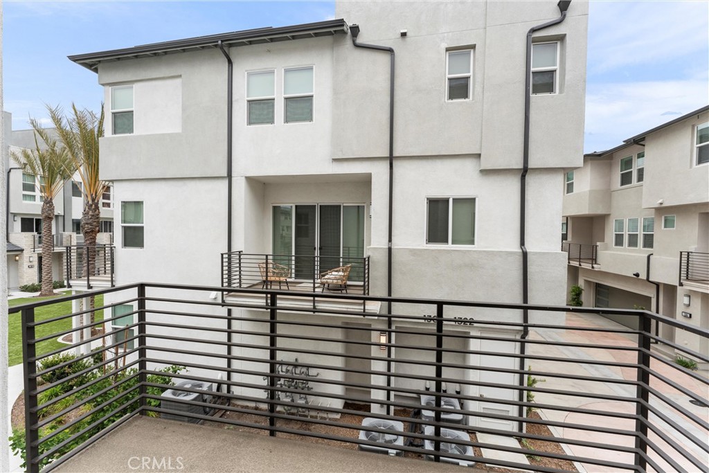 1323 W Cara Drive