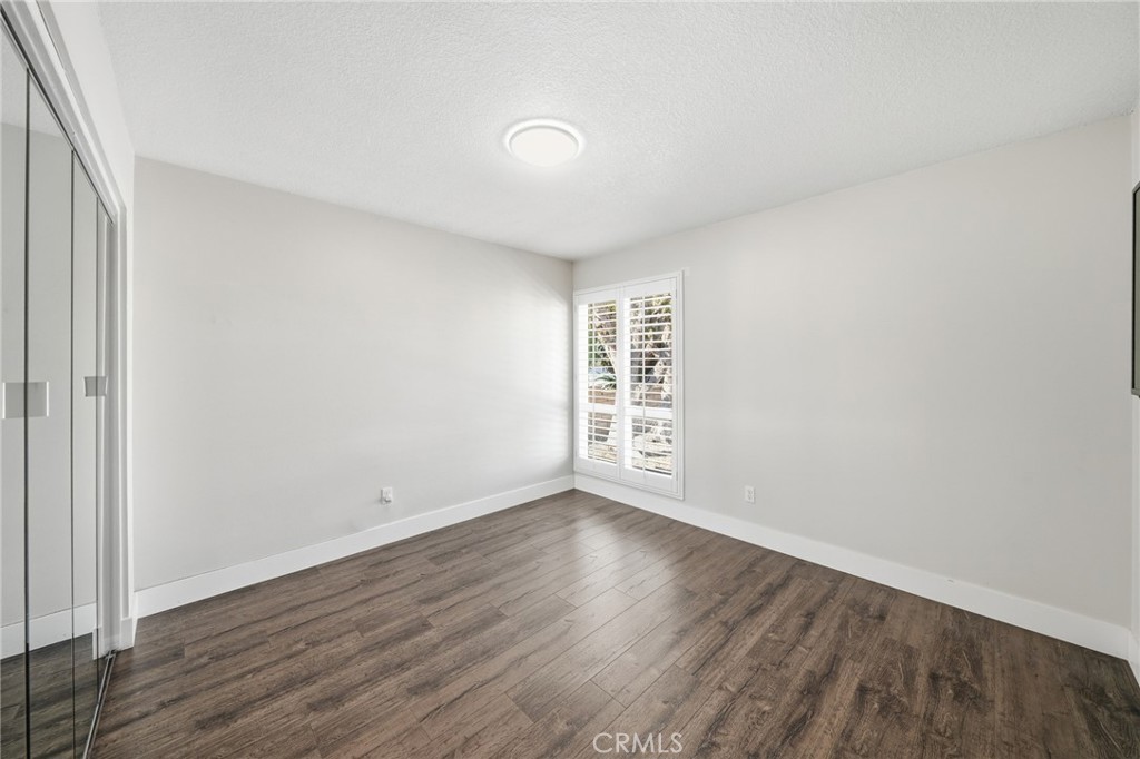 22922 Dry Creek