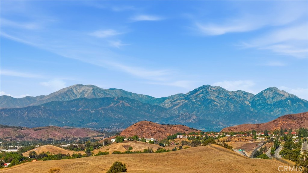 22922 Dry Creek