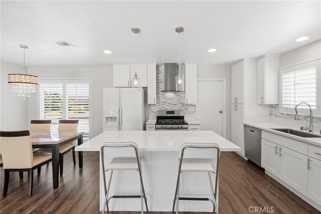 22922 Dry Creek