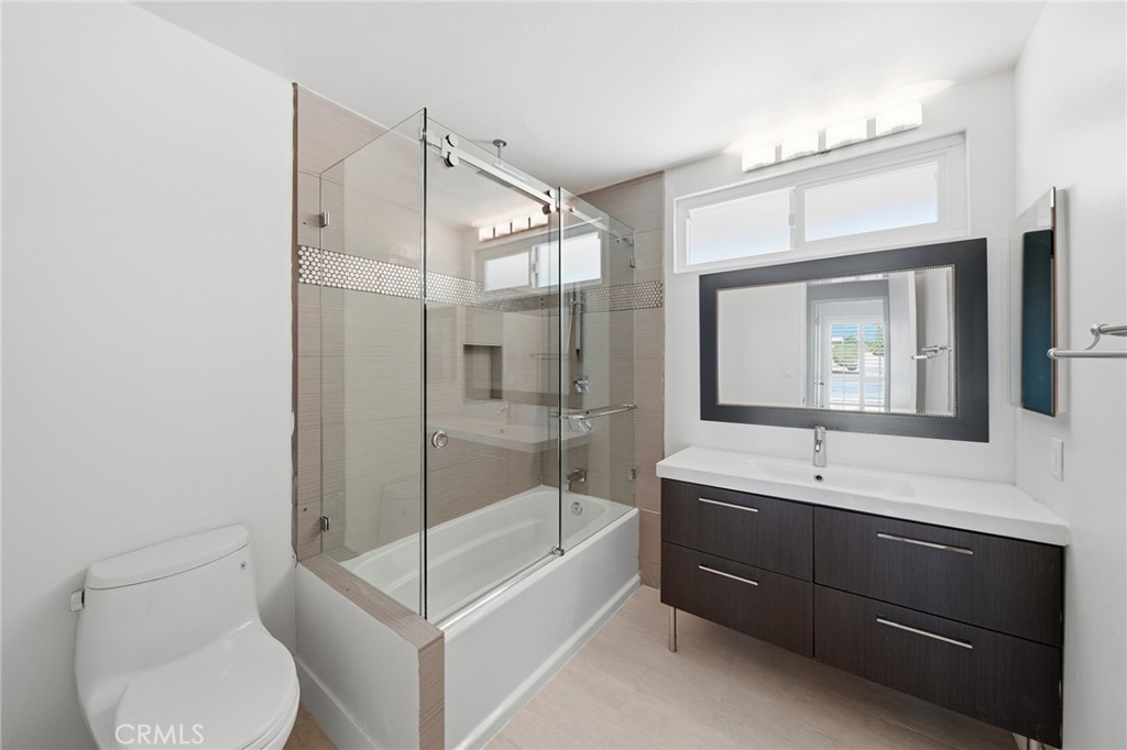 22922 Dry Creek