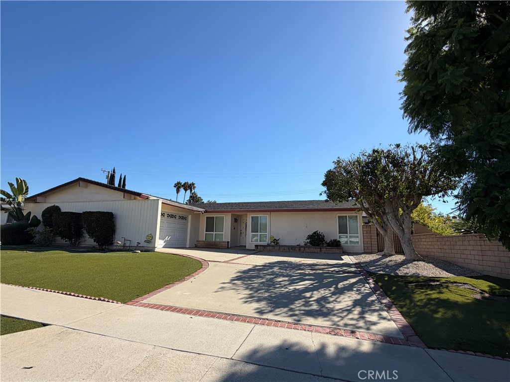 22922 Dry Creek