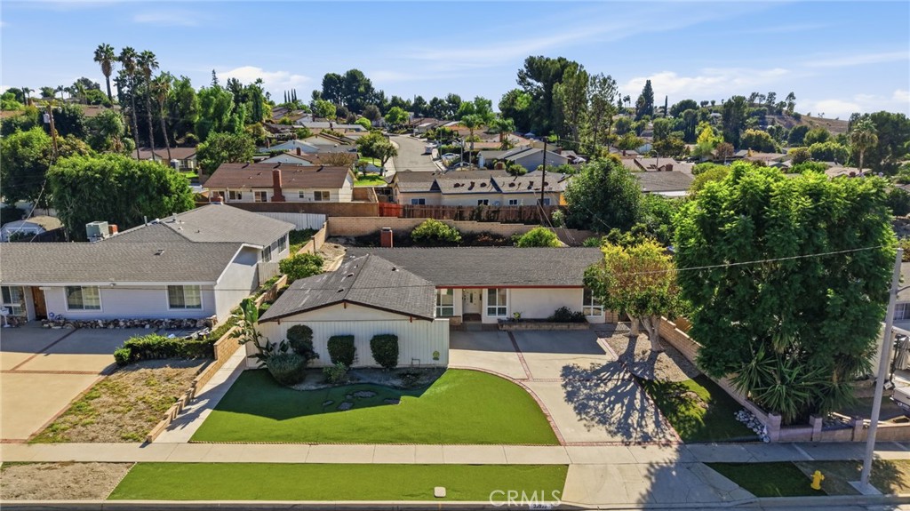 22922 Dry Creek