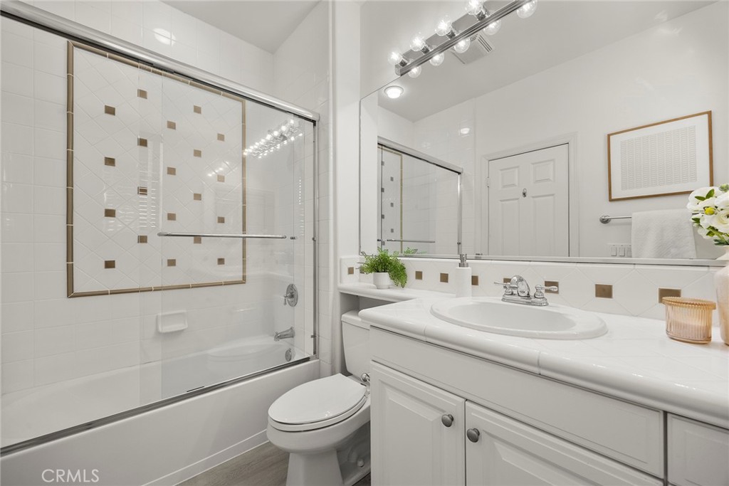 436 Tangerine Place