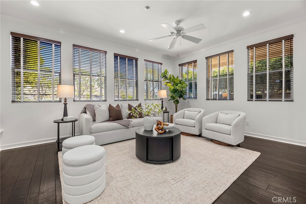 436 Tangerine Place