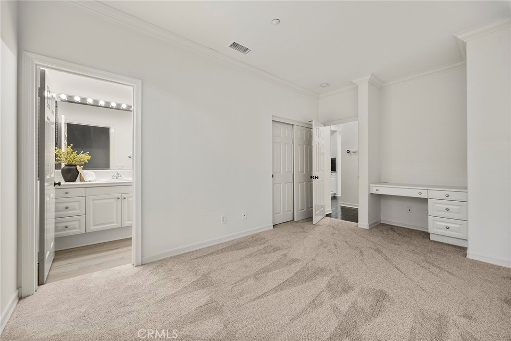 436 Tangerine Place