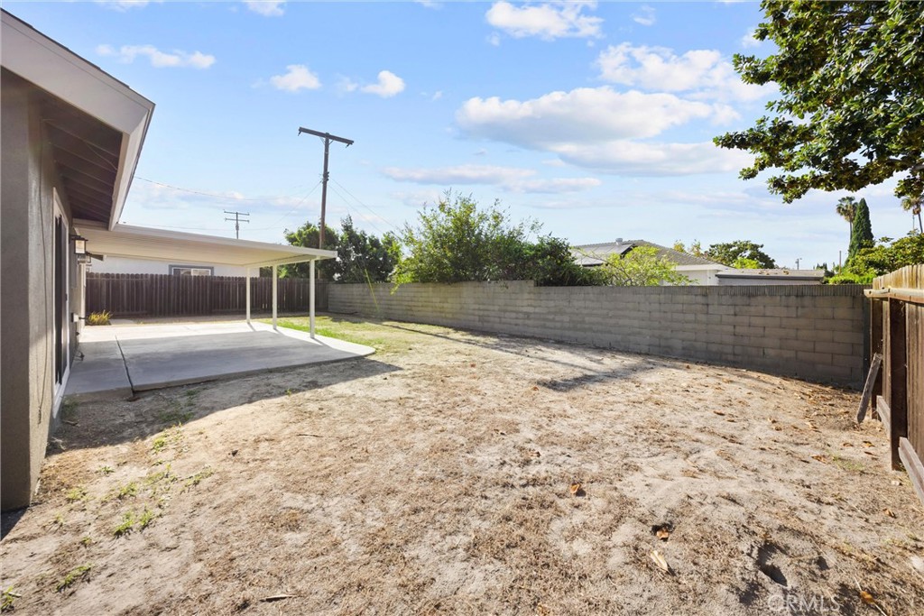 16051 Shasta St