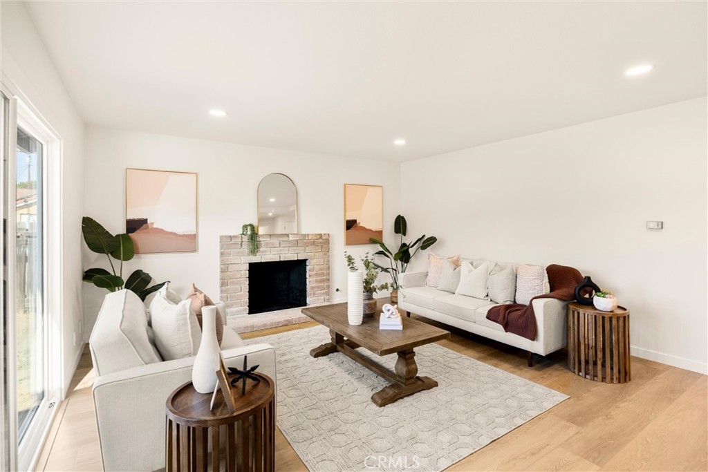16051 Shasta St