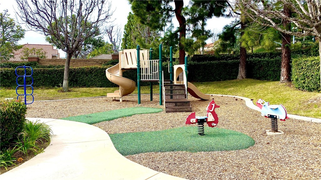 13615 TEAL RIDGE Court