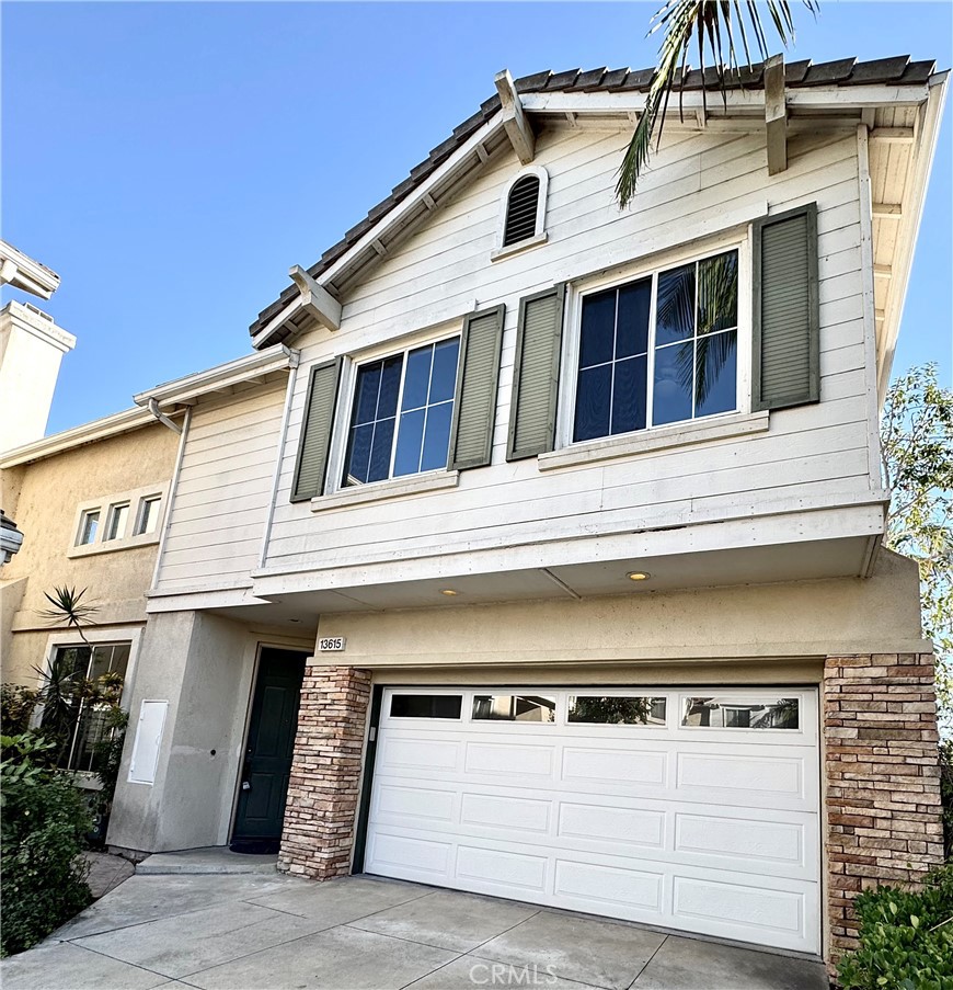 13615 TEAL RIDGE Court