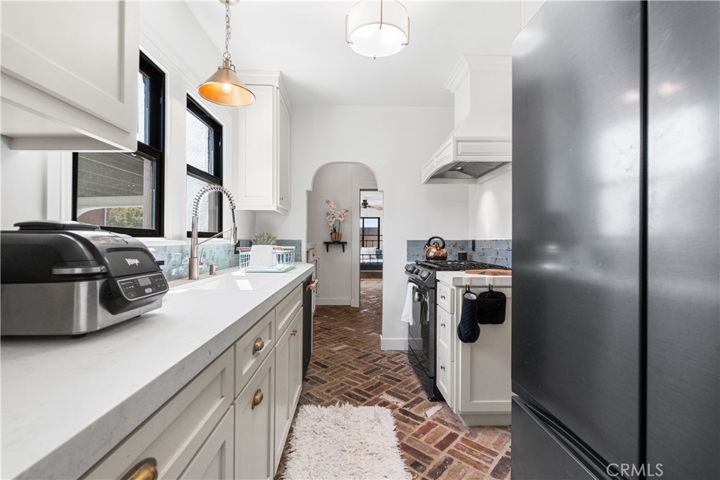 26215 Ocean View Avenue